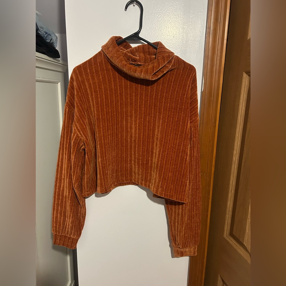 Altar’d State Women’s Sweater. Orange